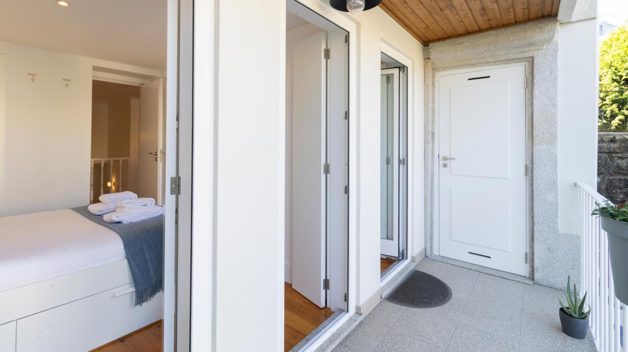 City Center Duplex W Patio By Lovelystay Porto Kültér fotó