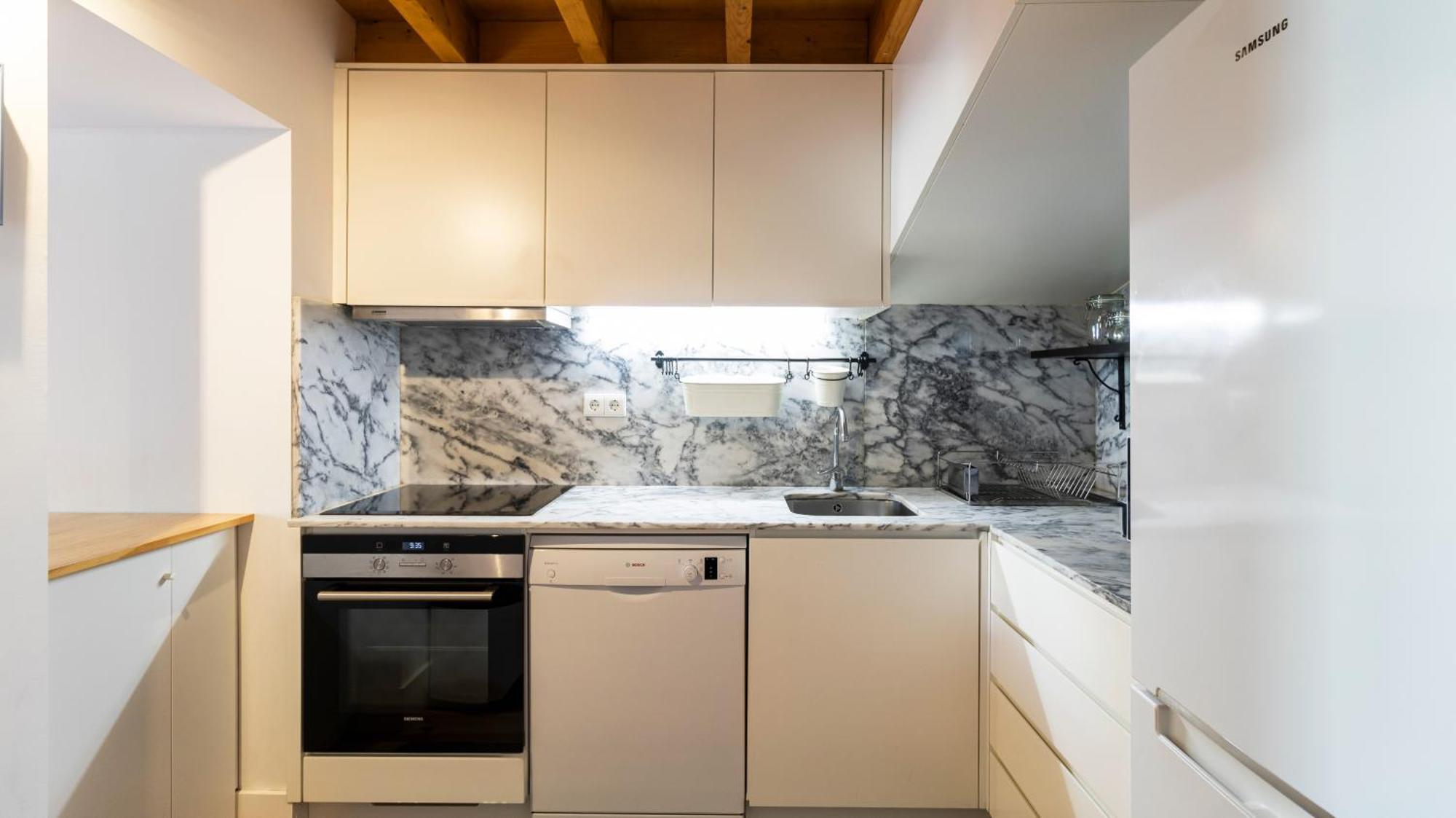 City Center Duplex W Patio By Lovelystay Porto Kültér fotó
